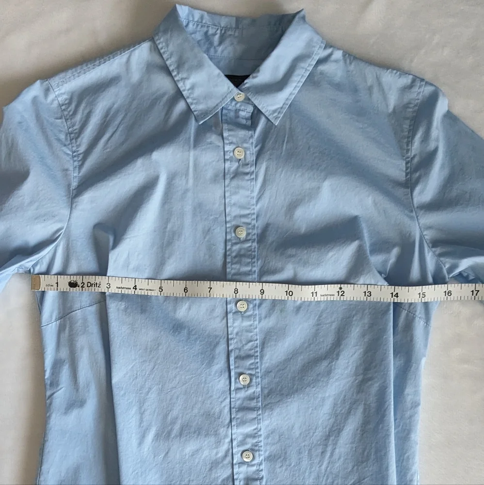 J Crew Stretch Perfect Light Blue Collared Long Sleeve Button Shirt XS (Flawed) - Picture 6 of 13